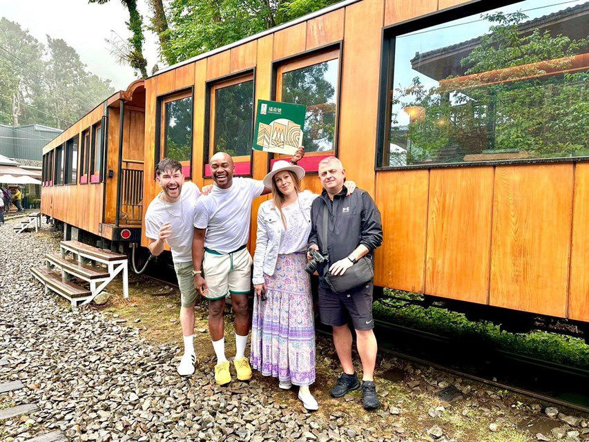 英國百萬網紅驚艷臺灣 為觀光署拓展歐洲旅遊市場熱身