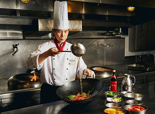 台南遠東5月主題美食節 邀請港籍主廚葉建穩客座遠東Café 獻上《星級料理人：五星港廚盛宴》