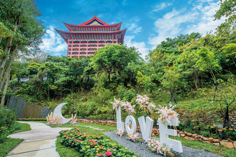 北高圓山參加台灣美食展 優惠3折起 線上旅展至8/11限時搶購 頂奢美食、在地調酒到五星住房 開啟超級優惠的圓山之旅