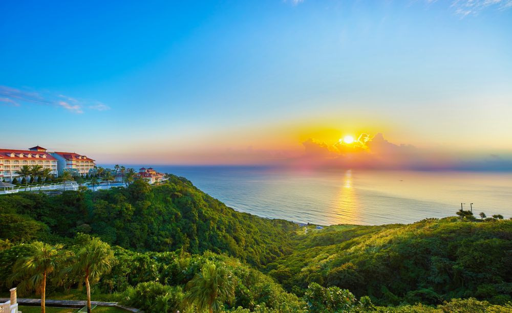 遠雄悅來獲獎不斷 2025ITF祭出超值優惠  雙人一泊一食29折 線上旅展搶先開跑