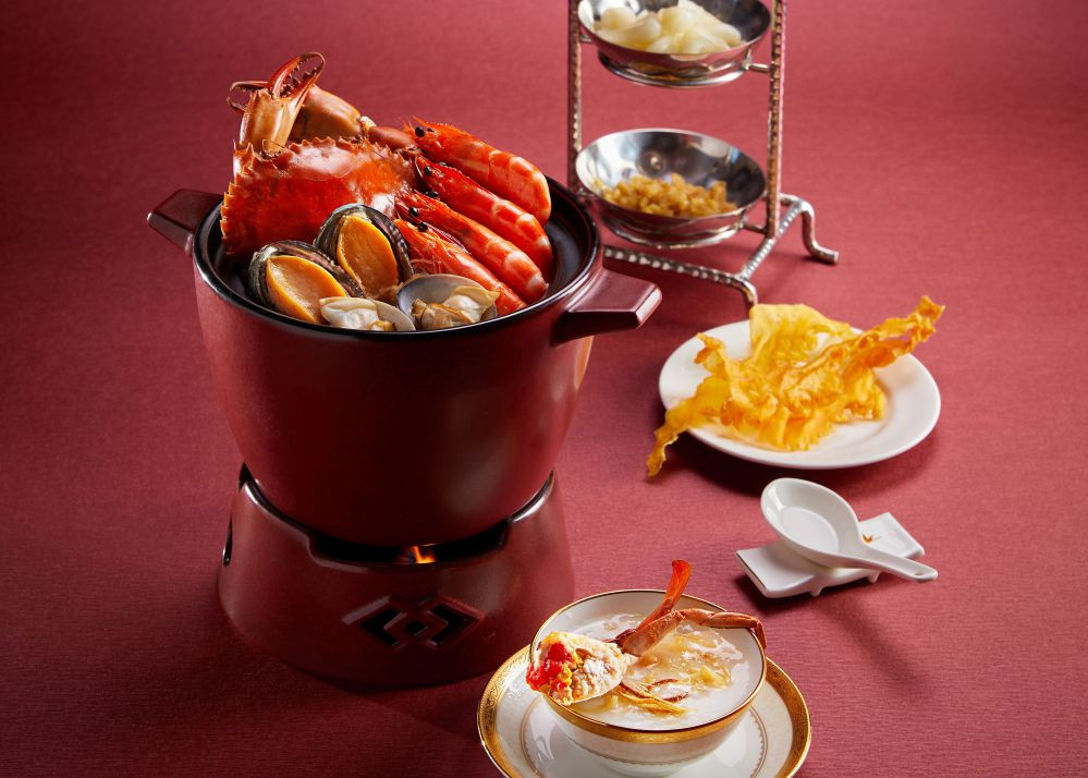 圓山金龍餐廳首推宵夜場 潮蟹粥、牛肉麵配創意調酒 輕鬆爽嗑深夜美食！